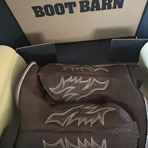 I’m selling Patton leather authentic men’s cowboy boots